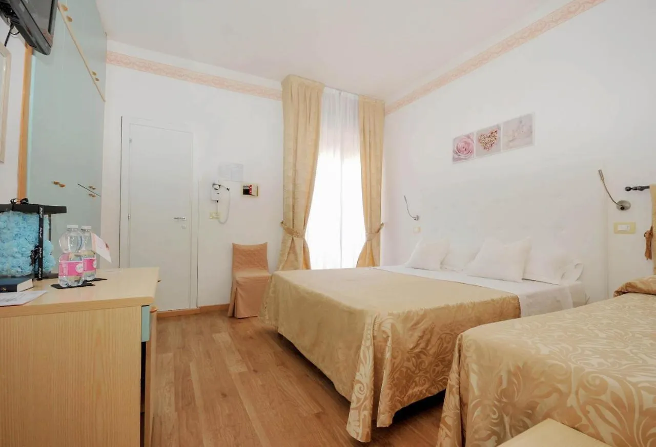 Hotel Tulipe Nazionale Riccione 3*,  Włochy