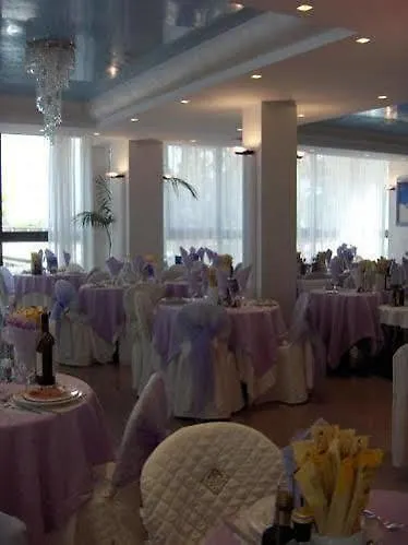 Hotel Tulipe Nazionale Riccione 3*,