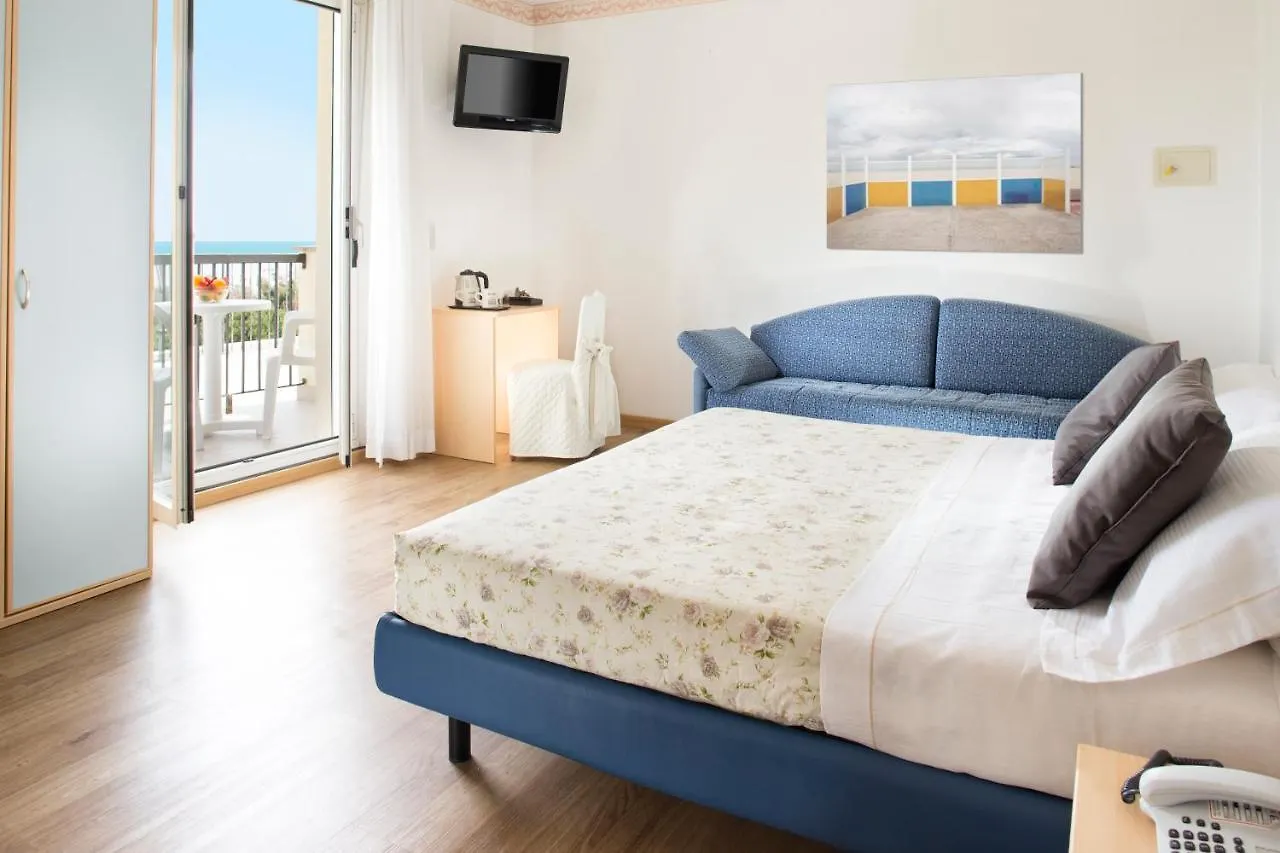 Hotel Tulipe Nazionale Riccione 3*,
